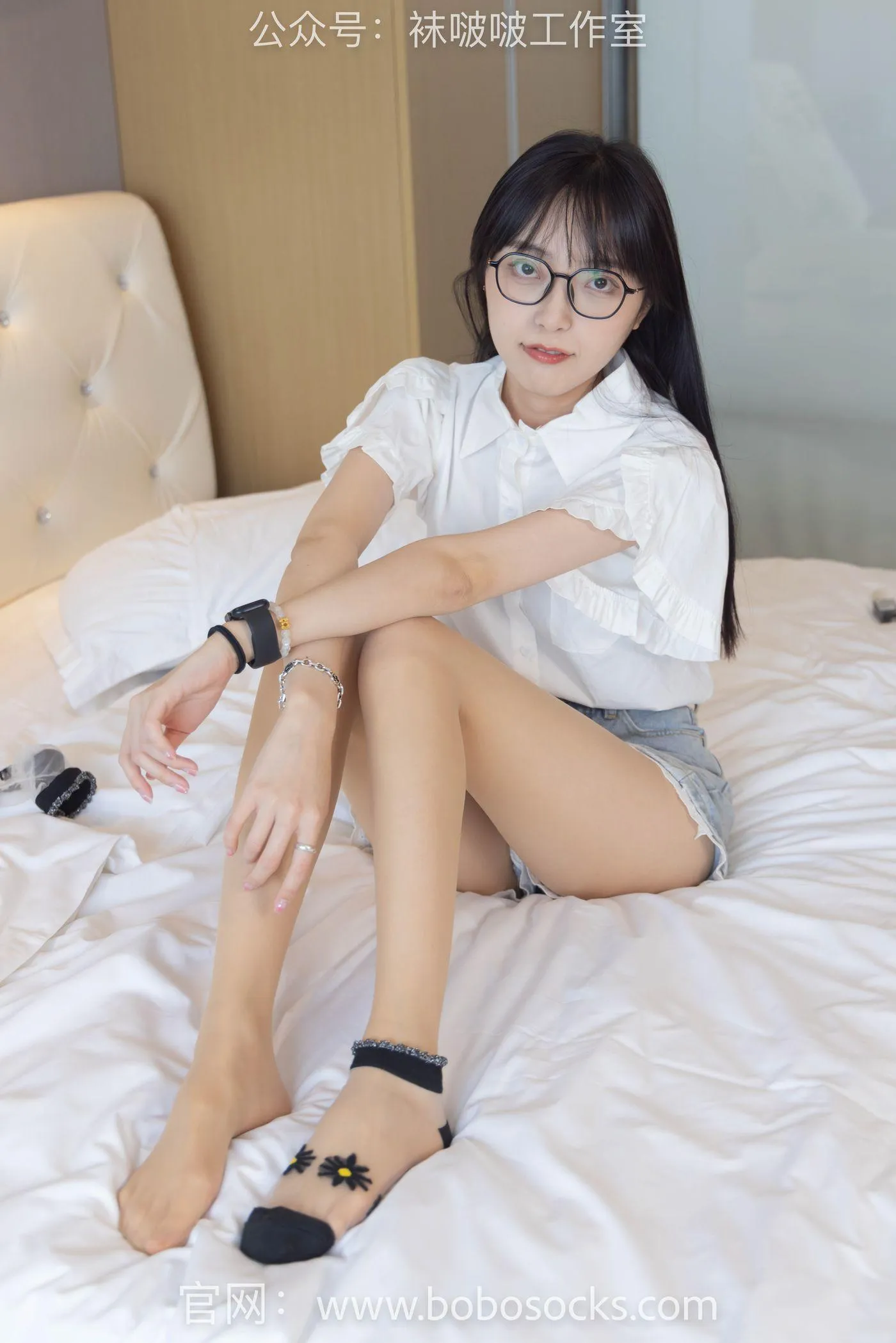 [BoBoSocks袜啵啵]NO.097 稚予-板鞋、玻璃丝短袜、肉丝 [140P]插图3